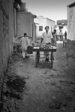 Karachi 1975 82-03 bew.jpg